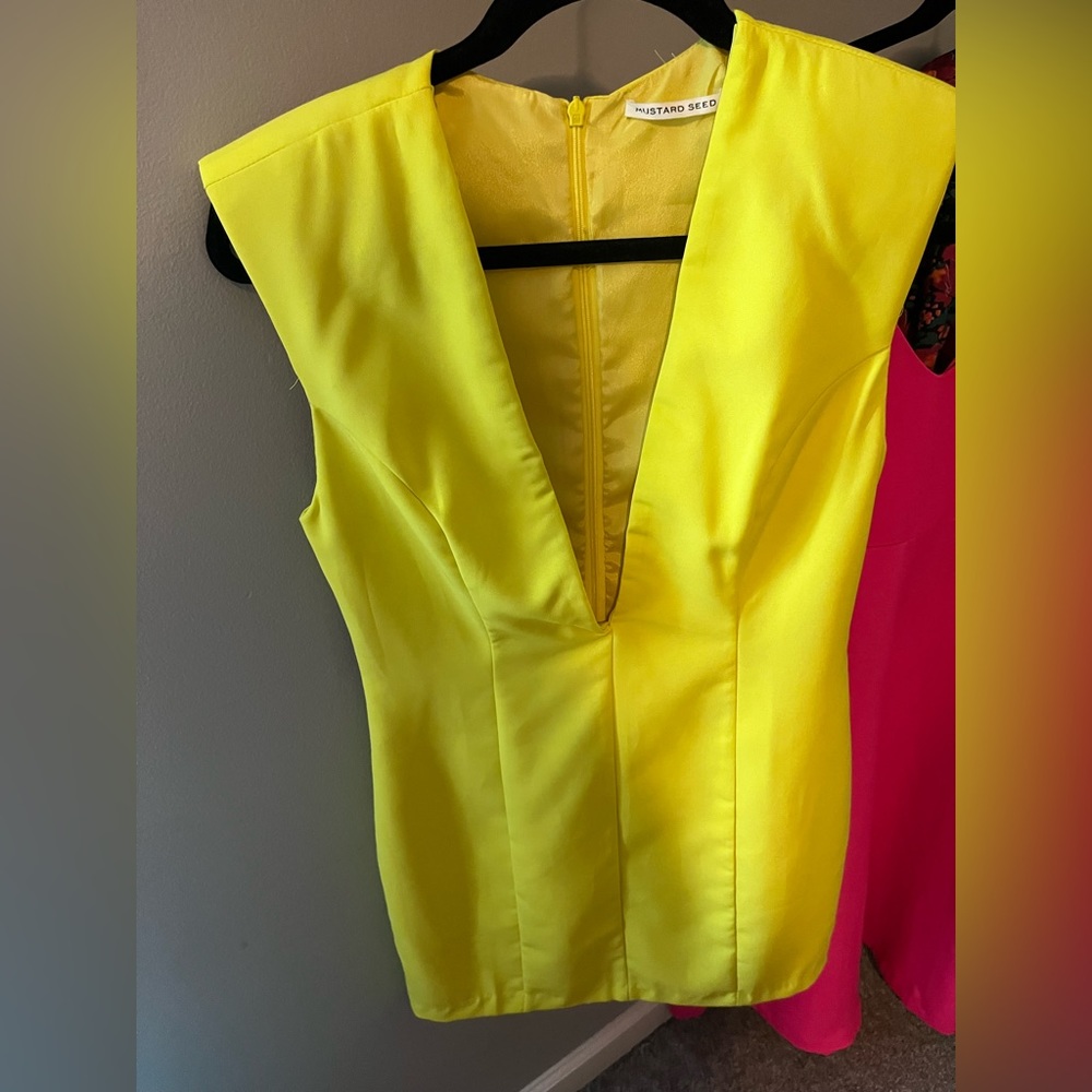 Eye catching yellow dress